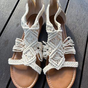 Mossimo Supply Co. macrame boho gladiator sandals shoes cream women's size 8